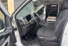 Renault TRAFIC III Combi L1 1.6dCi 125 cv 9 places origine France 2eme main / RADAR / BLUETOOTH 