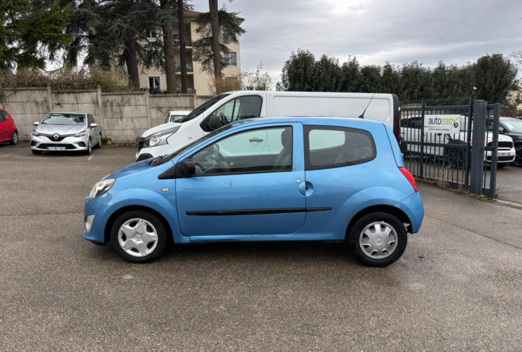Renault Twingo 1.2 AUTHENTIQUE 75 CH CLIM DISTRIB OK
