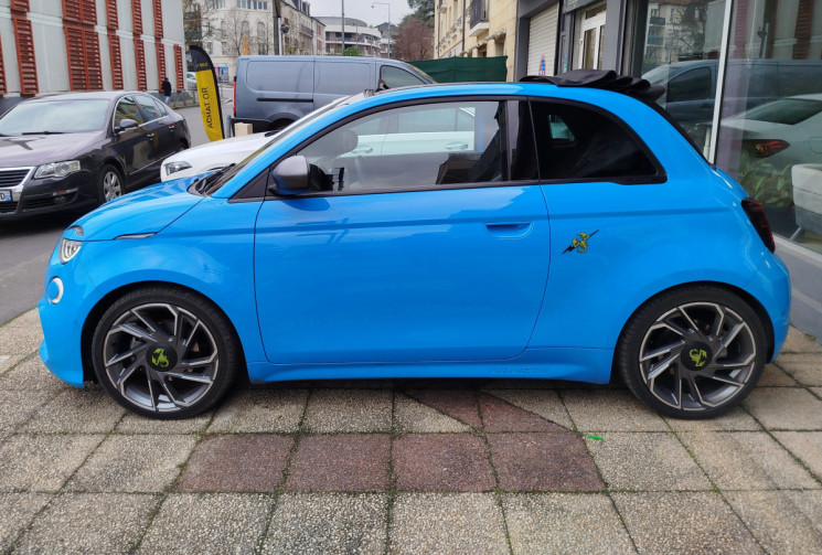 Abarth 500C 42 kWh 155 ch / Turismo / Suivi FIAT ABARTH