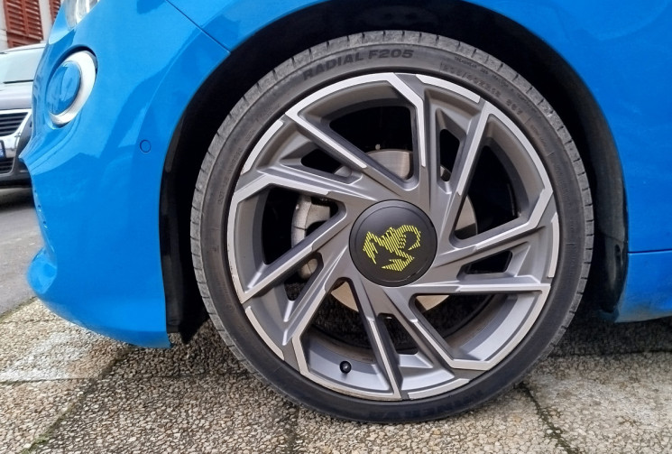 Abarth 500C 42 kWh 155 ch / Turismo / Suivi FIAT ABARTH
