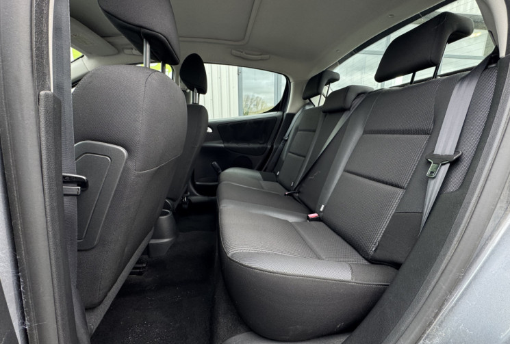 Peugeot 207 1.4 95ch URBAN MOVE