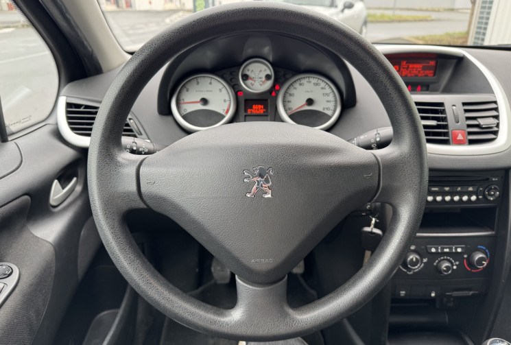 Peugeot 207 1.4 95ch URBAN MOVE