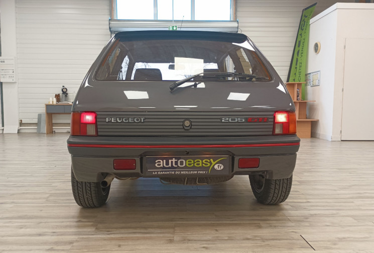 Peugeot 205 GTi Phase 2  1.9 i 130cv