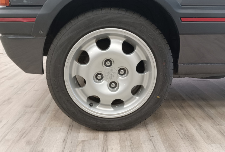 Peugeot 205 GTi Phase 2  1.9 i 130cv
