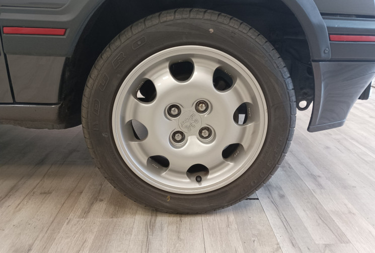 Peugeot 205 GTi Phase 2  1.9 i 130cv