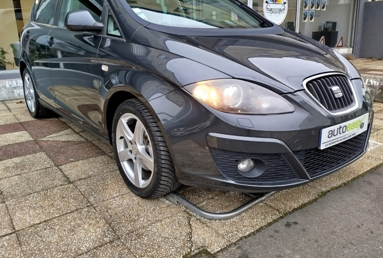SEAT Altea Phase 2 /  1.6 TDi DSG 105 cv / Suivi SEAT / Crit'Air 2