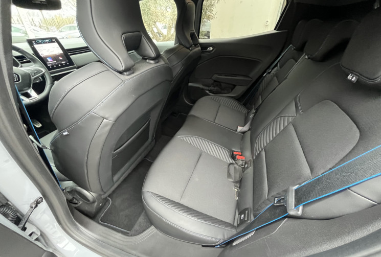 Renault CLIO V 1.6 E-Tech 145ch full hybrid esprit Alpine / Bose / Extension Garantie Mars 2027