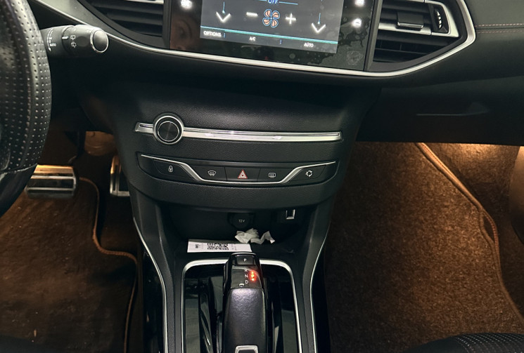 Peugeot 308 1.5 HDI 130 GT LINE BVA TOIT PANORAMIQUE
