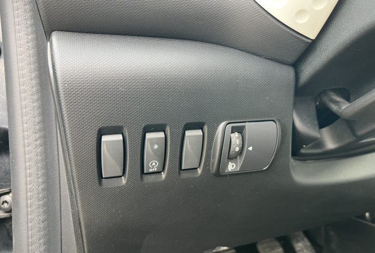 Renault TWINGO 0.9 Tce 90 Limited / Climatisation / Bluetooth / Entretien à Jour