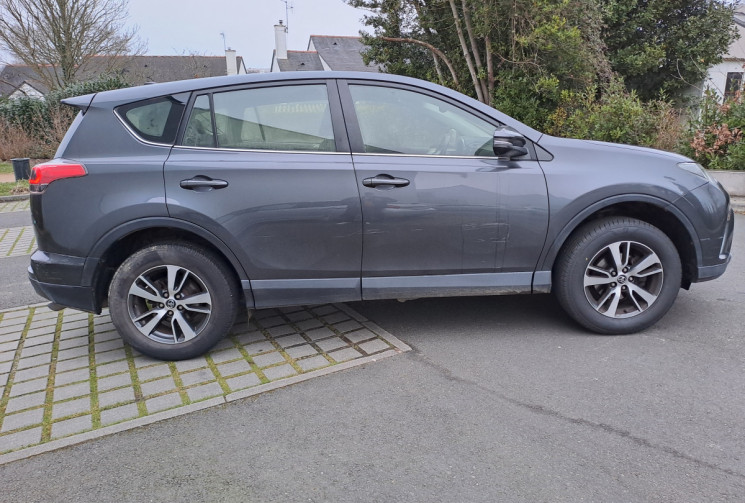 Toyota RAV4 143 D-4D Dynamic 2WD