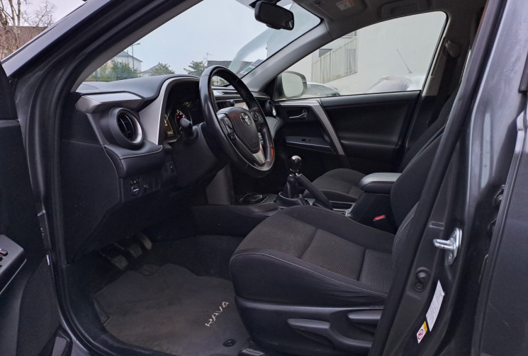 Toyota RAV4 143 D-4D Dynamic 2WD