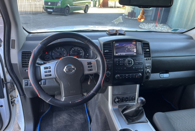 Nissan Navara D40 King Cab 190cv / nombreuses options 