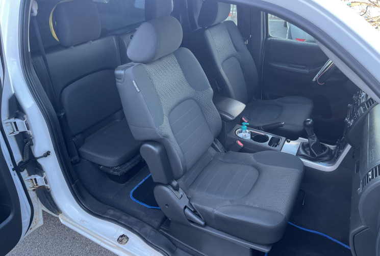 Nissan Navara D40 King Cab 190cv / nombreuses options 