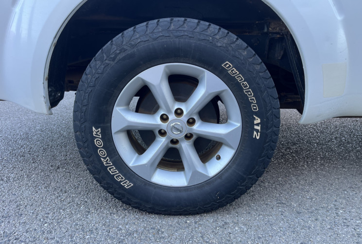 Nissan Navara D40 King Cab 190cv / nombreuses options 