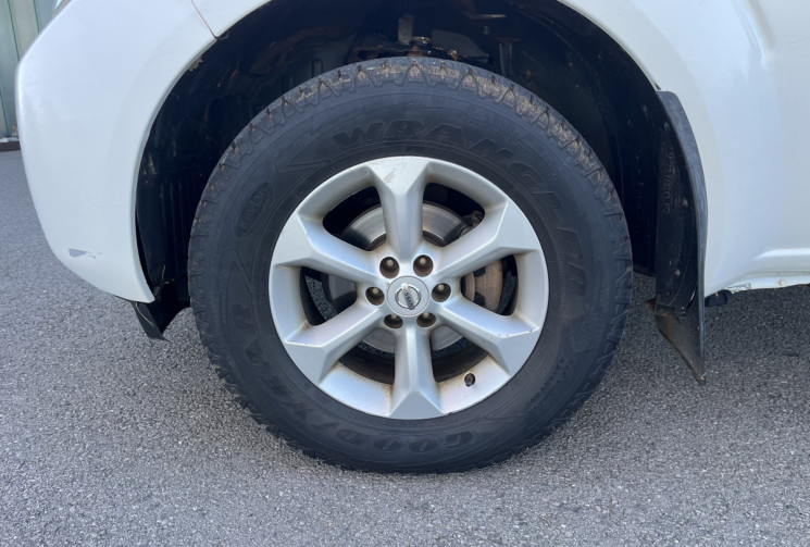 Nissan Navara D40 King Cab 190cv / nombreuses options 
