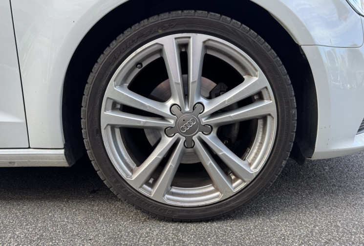 Audi A3 SPORTBACK S-line 1.4 TFSi 122 ch / Xenon / Sieges chauffants / Carnet d'entretien / Garantie