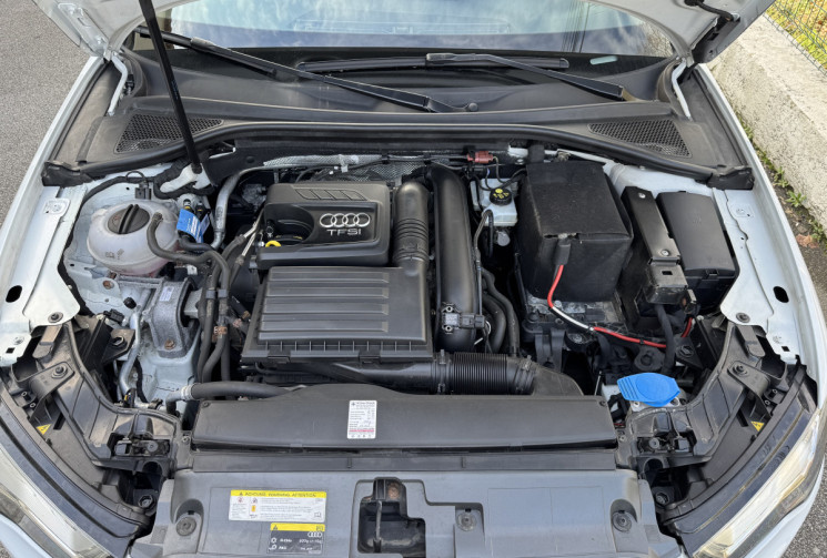 Audi A3 SPORTBACK S-line 1.4 TFSi 122 ch / Xenon / Sieges chauffants / Carnet d'entretien / Garantie