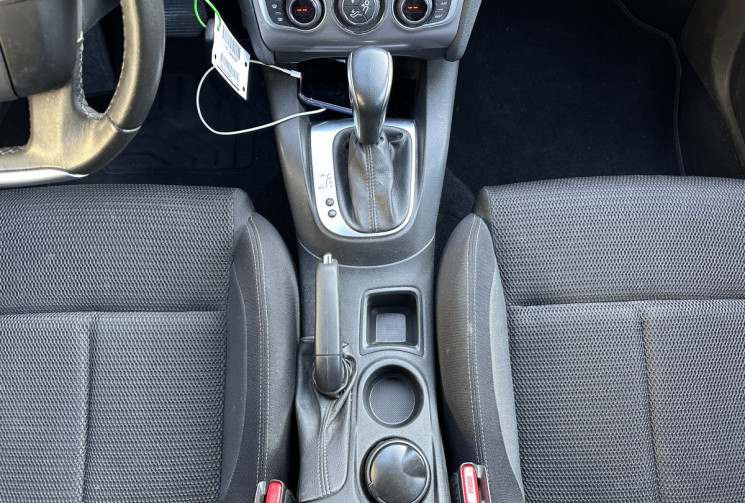 Citroën C4 PureTech 130ch Millenium EAT6 / Entretien 100% Citroen  / Courroie neuve