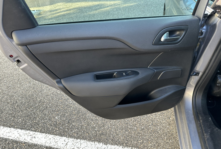 Citroën C4 PureTech 130ch Millenium EAT6 / Entretien 100% Citroen  / Courroie neuve