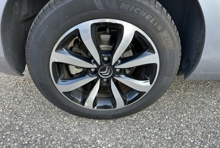 Citroën C4 PureTech 130ch Millenium EAT6 / Entretien 100% Citroen  / Courroie neuve