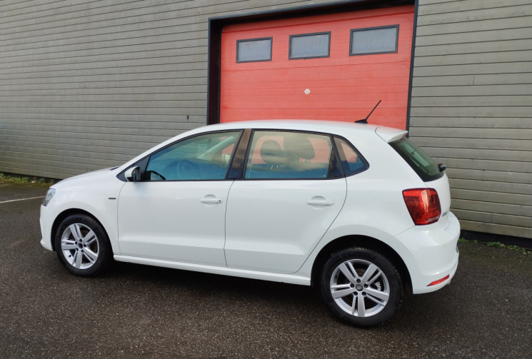 Volkswagen Polo (2) 1.4 TDi 90 S&S BlueMotion Technology Lounge 5P BVM5