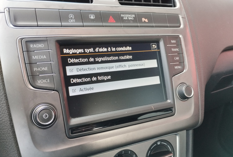 Volkswagen Polo (2) 1.4 TDi 90 S&S BlueMotion Technology Lounge 5P BVM5