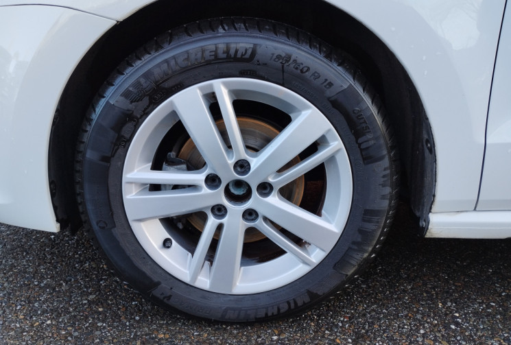 Volkswagen Polo (2) 1.4 TDi 90 S&S BlueMotion Technology Lounge 5P BVM5