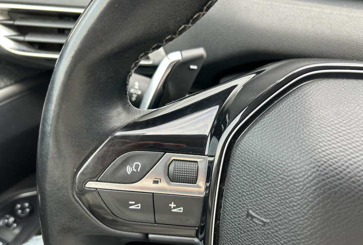 Peugeot 5008 II 2.0 BLUEHDI 180 Ch Allure Business EAT8 7 places * CAMERA * CARPLAY * GPS