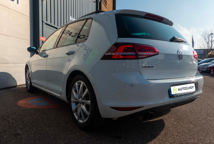 Volkswagen Golf  VII 1.4 TSI 150 DSG Carat toit ouvrant LED entretien 100% VW