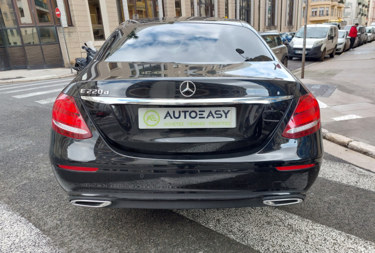 Mercedes CLASSE E 220 D 197 CH AVANTGARDE LINE 9G TRONIC  TOIT OUVRANT CAMERA 360°