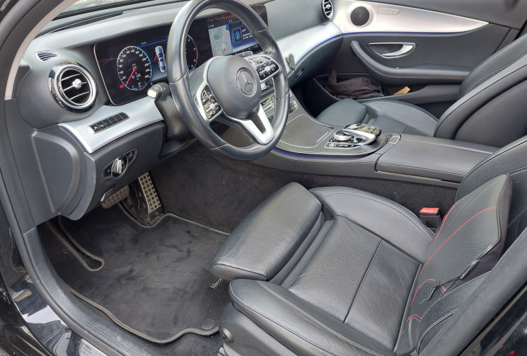 Mercedes CLASSE E 220 D 197 CH AVANTGARDE LINE 9G TRONIC  TOIT OUVRANT CAMERA 360°