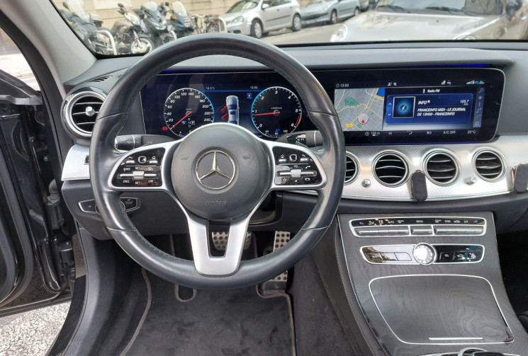 Mercedes CLASSE E 220 D 197 CH AVANTGARDE LINE 9G TRONIC  TOIT OUVRANT CAMERA 360°