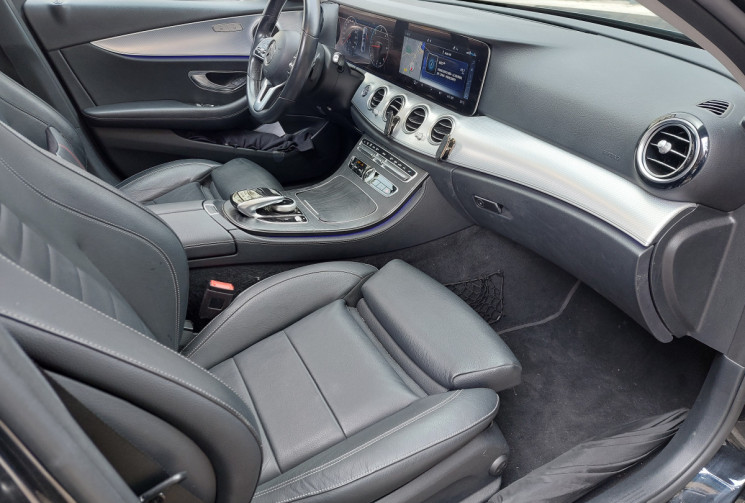 Mercedes CLASSE E 220 D 197 CH AVANTGARDE LINE 9G TRONIC  TOIT OUVRANT CAMERA 360°