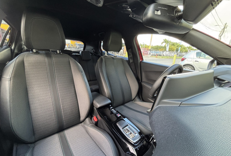 Peugeot 2008 II 1.5 BlueHDi 16V EAT8 S&S 130 cv Allure Pack // Première main //Boîte automatique