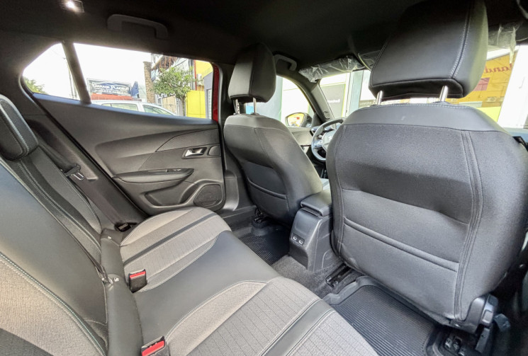 Peugeot 2008 II 1.5 BlueHDi 16V EAT8 S&S 130 cv Allure Pack // Première main //Boîte automatique