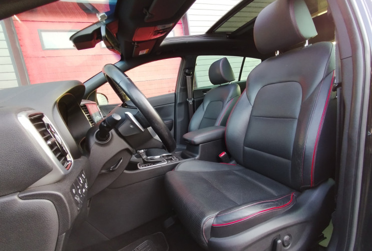 KIA SPORTAGE IV (2) 1.6 CRDi 136 MHEV GT-Line DCT-7 4x2 / Attelage / Entretien Kia