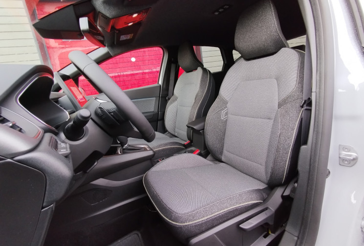 Renault Captur  II 1.3 TCe 160 EDC Mild Hybrid Techno  *NEUF* 2025