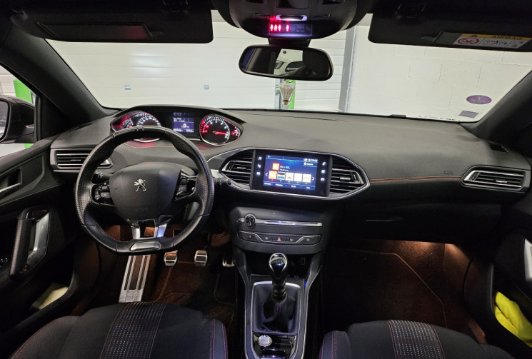 Peugeot 308  gt line130 cv / carplay / entretien peugeot