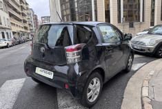 Toyota IQ 1.0 VVTI 68 CH BOITE AUTO 4 PLACES