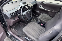 Toyota IQ 1.0 VVTI 68 CH BOITE AUTO 4 PLACES