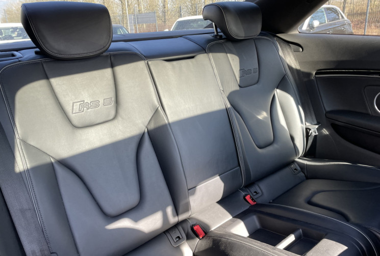 Audi RS5 4.2 V8 FSI 450 ch QUATTRO S Tronic 7/ 77000 km / Toit Ouvrant/ JA 20 / CUIR