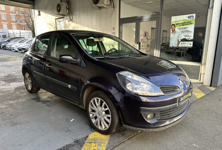 Renault CLIO 1.5 DCI 105 EXCEPTION BOITE 6 SEMI CUIR CLIM AUTO 