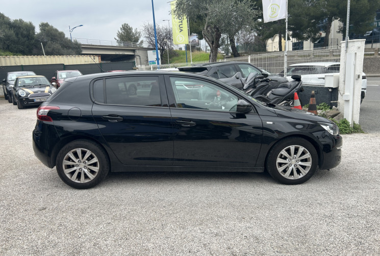 PEUGEOT 308 II 1.6 BLUEHDI 120 Ch STYLE 