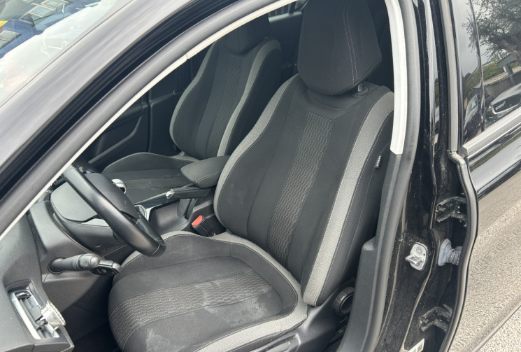 PEUGEOT 308 II 1.6 BLUEHDI 120 Ch STYLE 