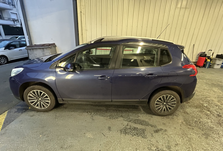 Peugeot 2008 1.2i VTi 82