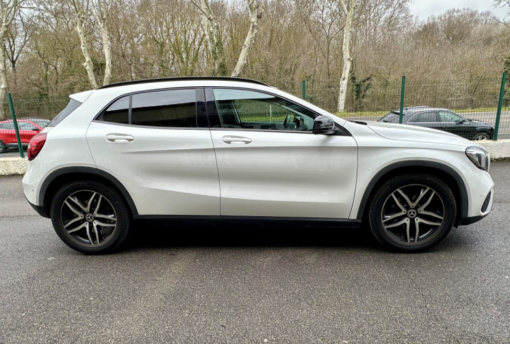 Mercedes GLA 200 1.6i 156 INSPIRATION + OPTIONS * ENTRETIEN FULL MERCEDES * CT OK * GARANTIE 6 MOIS