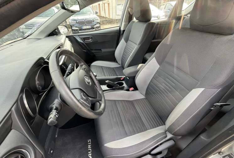 Toyota AURIS II 1.2 116 ch / DESIGN
