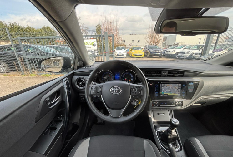 Toyota AURIS II 1.2 116 ch / DESIGN