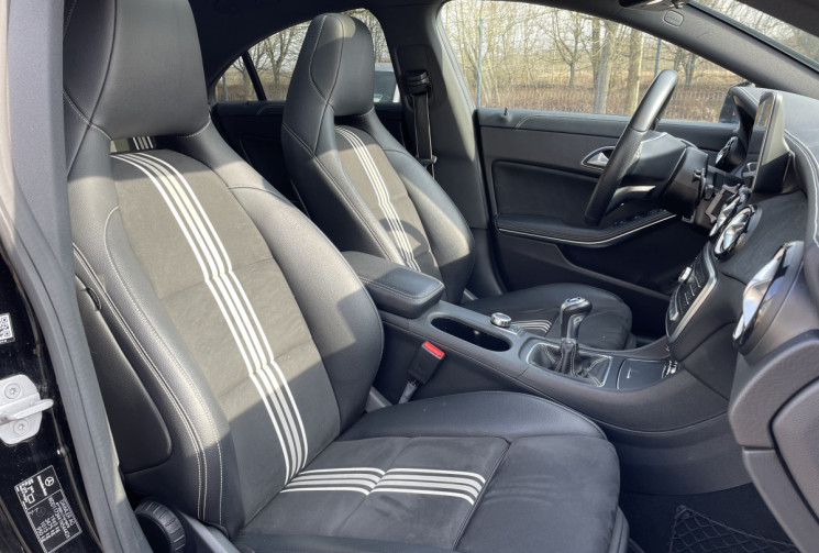 Mercedes CLA 250 211 ch WhiteArt Edition