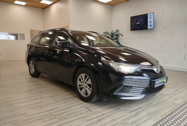 TOYOTA AURIS Touring Sports 90 D-4D Tendance